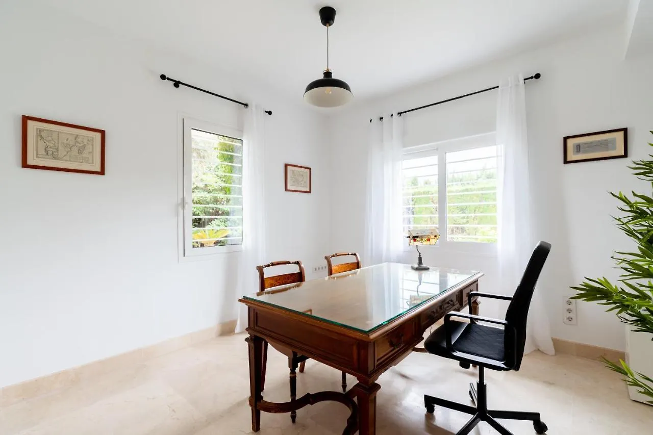 Holi-Rent Colina Blanca Villa Camas