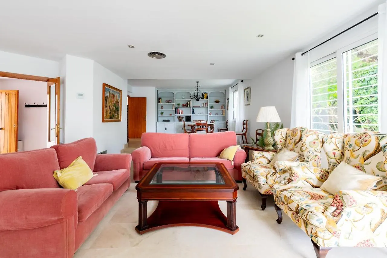 Holi-Rent Colina Blanca Villa Camas