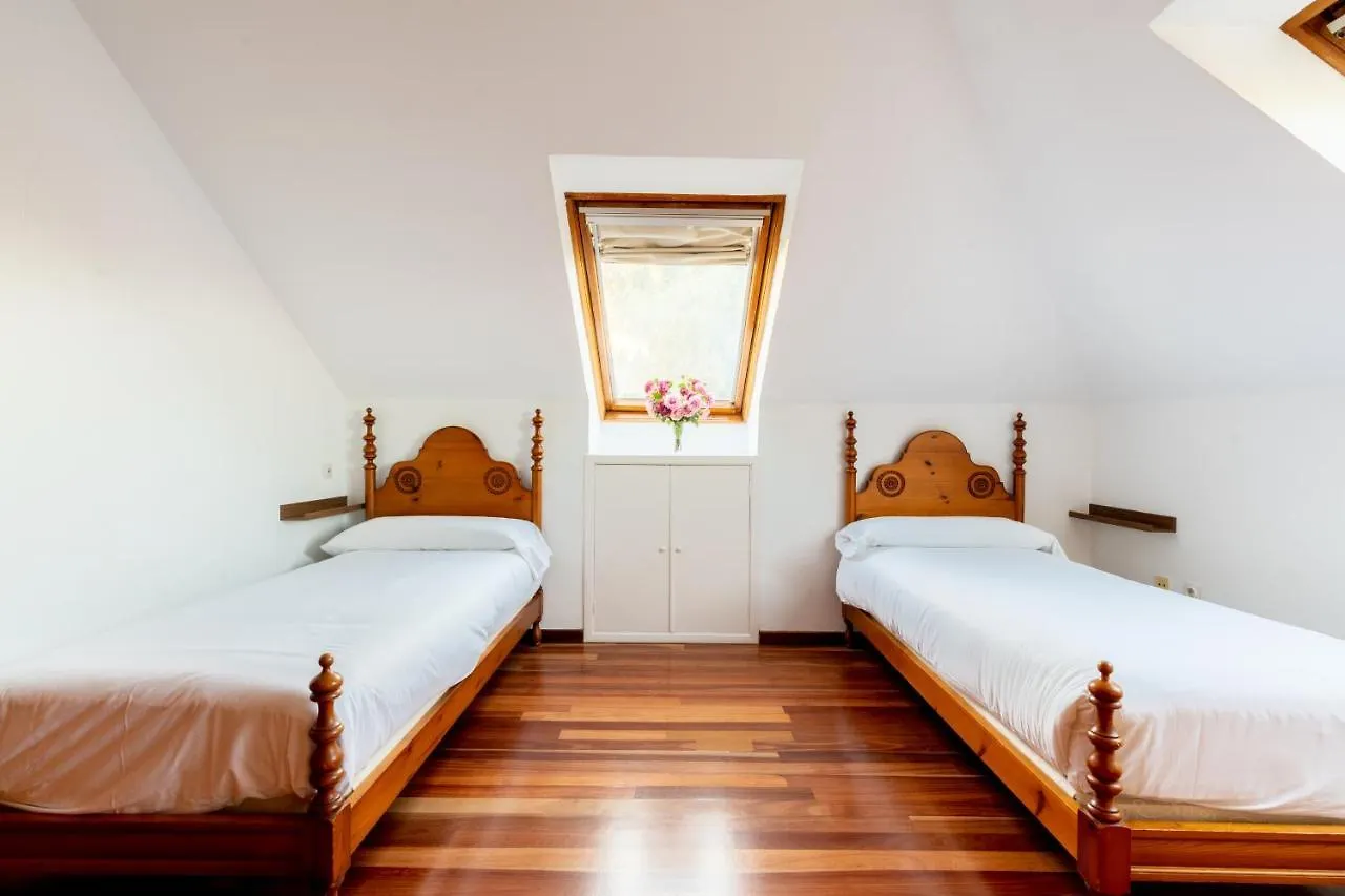 Holi-Rent Colina Blanca Villa Camas Spain