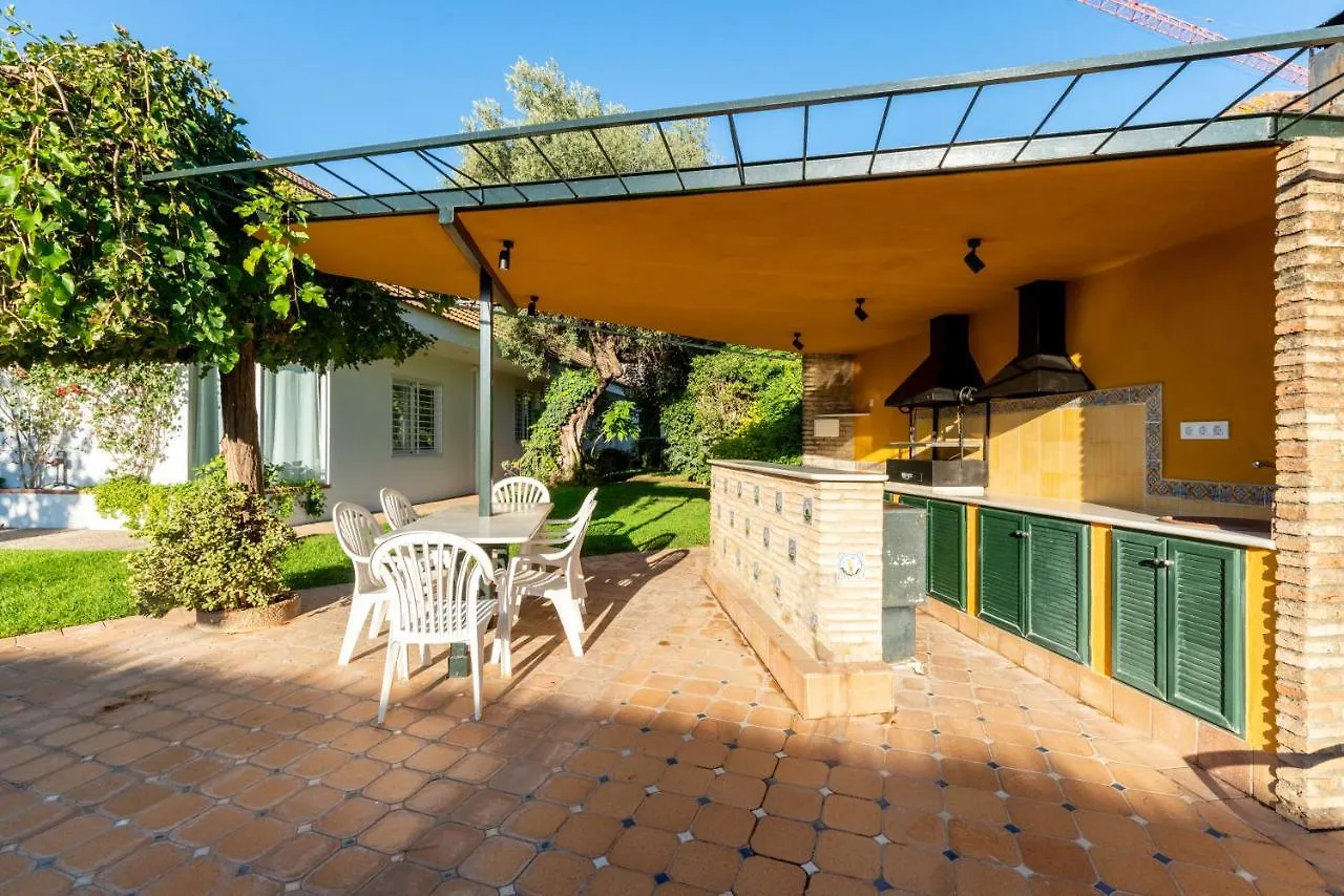 Holi-Rent Colina Blanca Villa Camas Spain